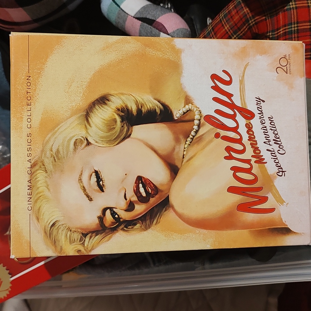 Marilyn Monroe 80th Anniversary Collection 6-Disc DVD Set